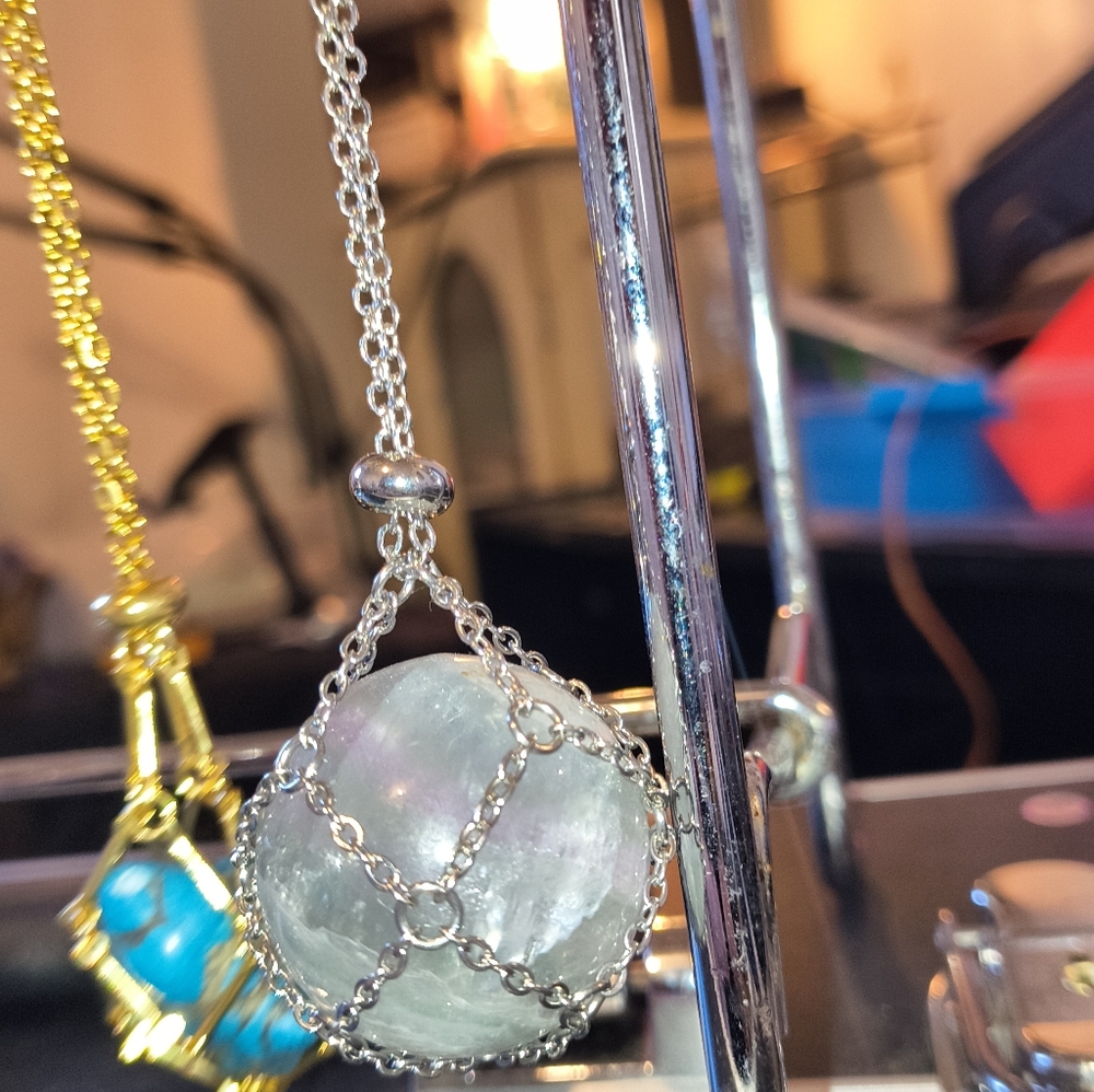 Real Florite Stone In Stainless Steel Chain Holder